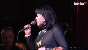 Hương Lan hát hơn 20 bài trong đêm nhạc riêng “Buồn trong kỷ niệm”